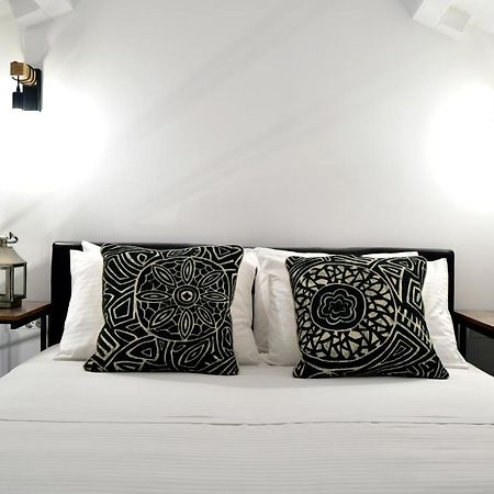 Queen 4 Apartment In The Heart Of The Corfu Historical Old Town Center Exterior photo