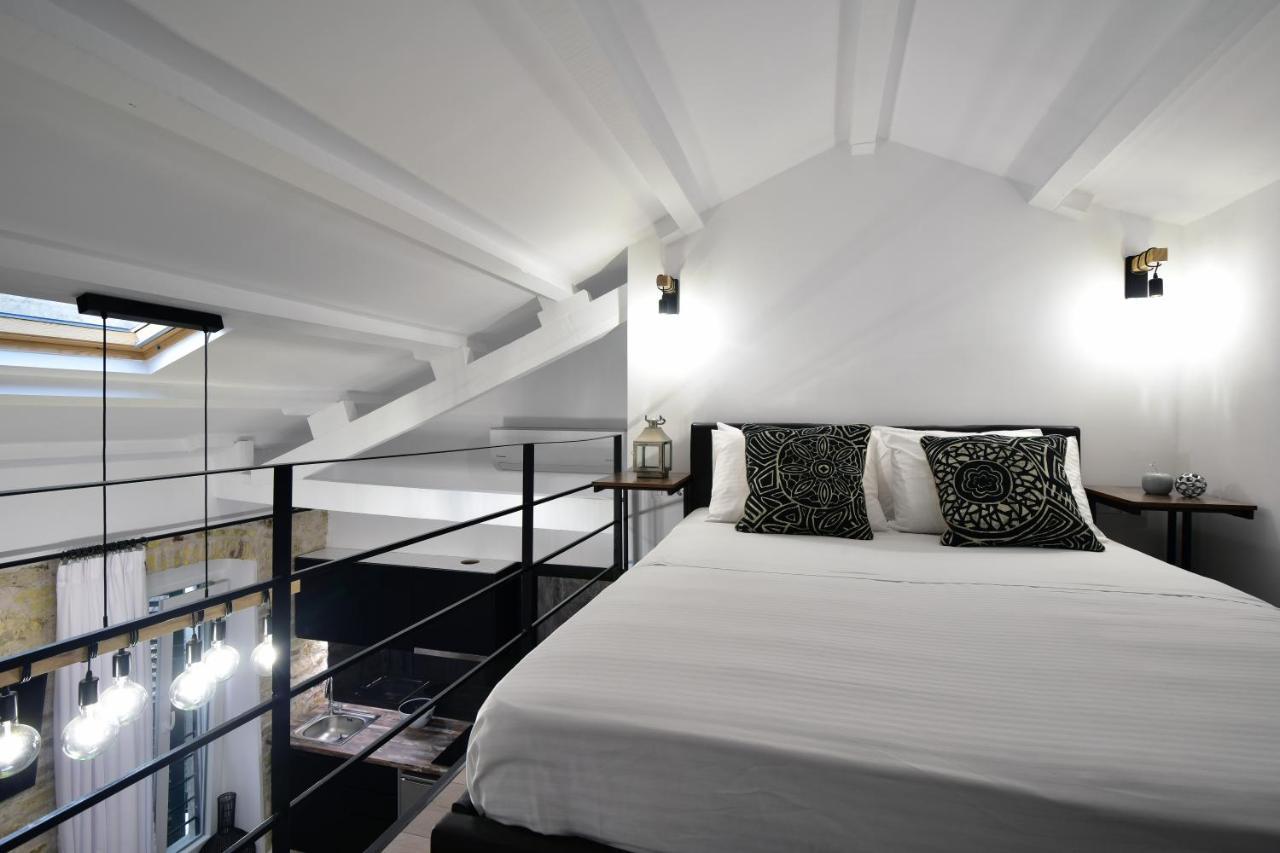 Queen 4 Apartment In The Heart Of The Corfu Historical Old Town Center Exterior photo
